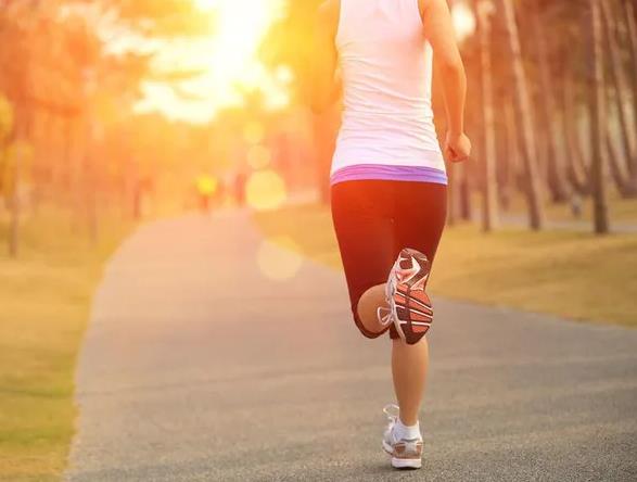 大揭秘|慢跑、散步根本減不了肥，它的作用是……
