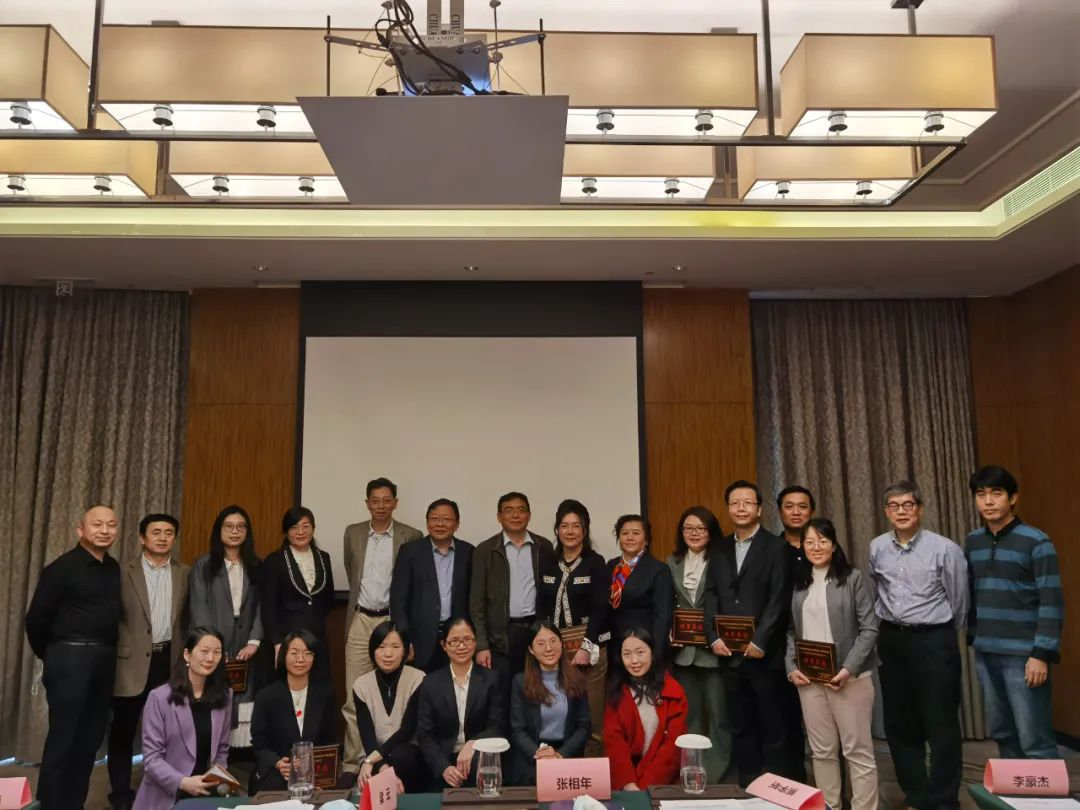 廣州市新發(fā)傳染病疫苗研發(fā)技術(shù)創(chuàng)新促進會昨日成立，博濟醫(yī)藥董事長王廷春榮膺首任會長！