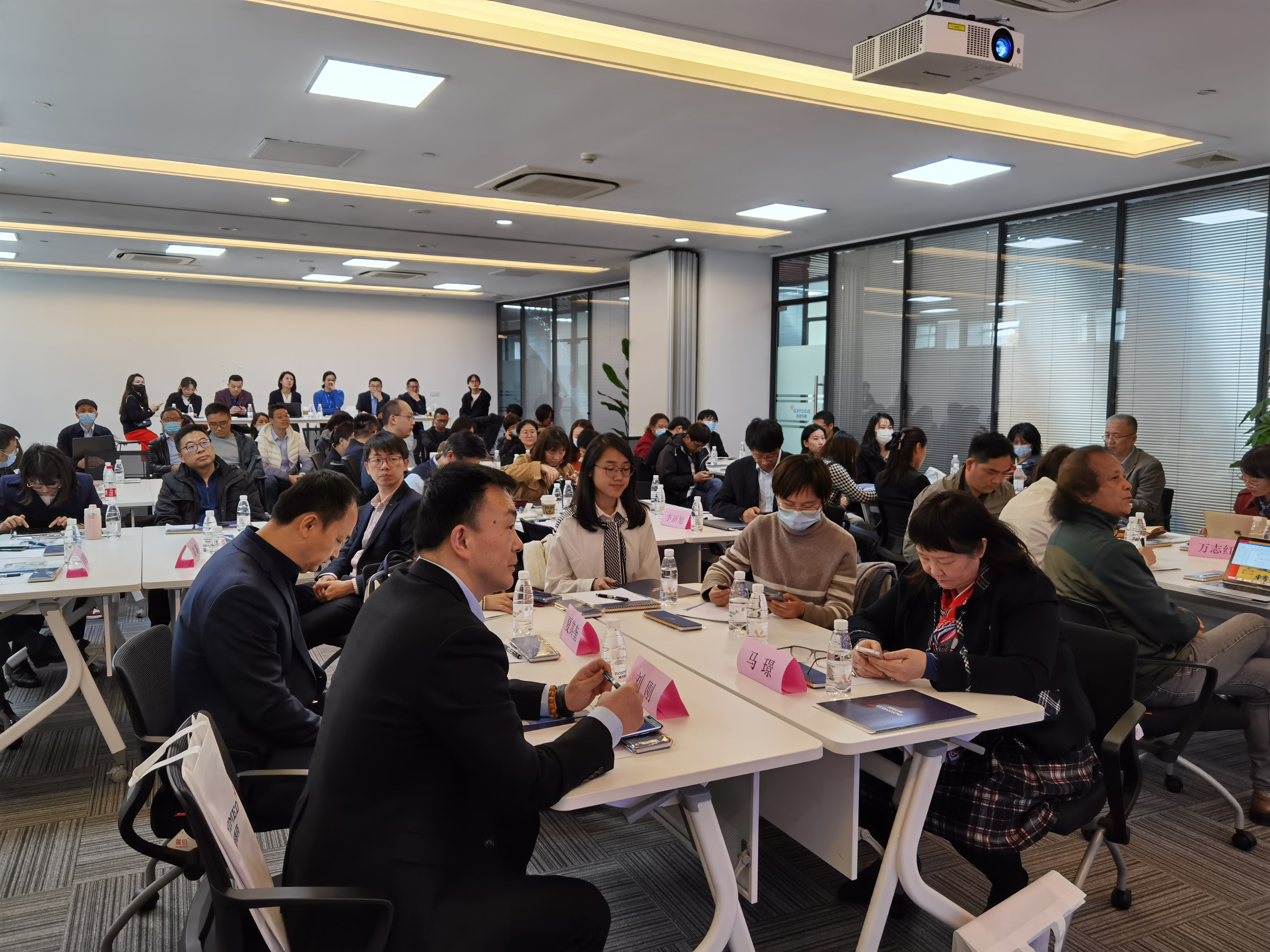 座無(wú)虛席！久久不散！博濟(jì)新藥說(shuō)上海沙龍圓滿(mǎn)落幕！