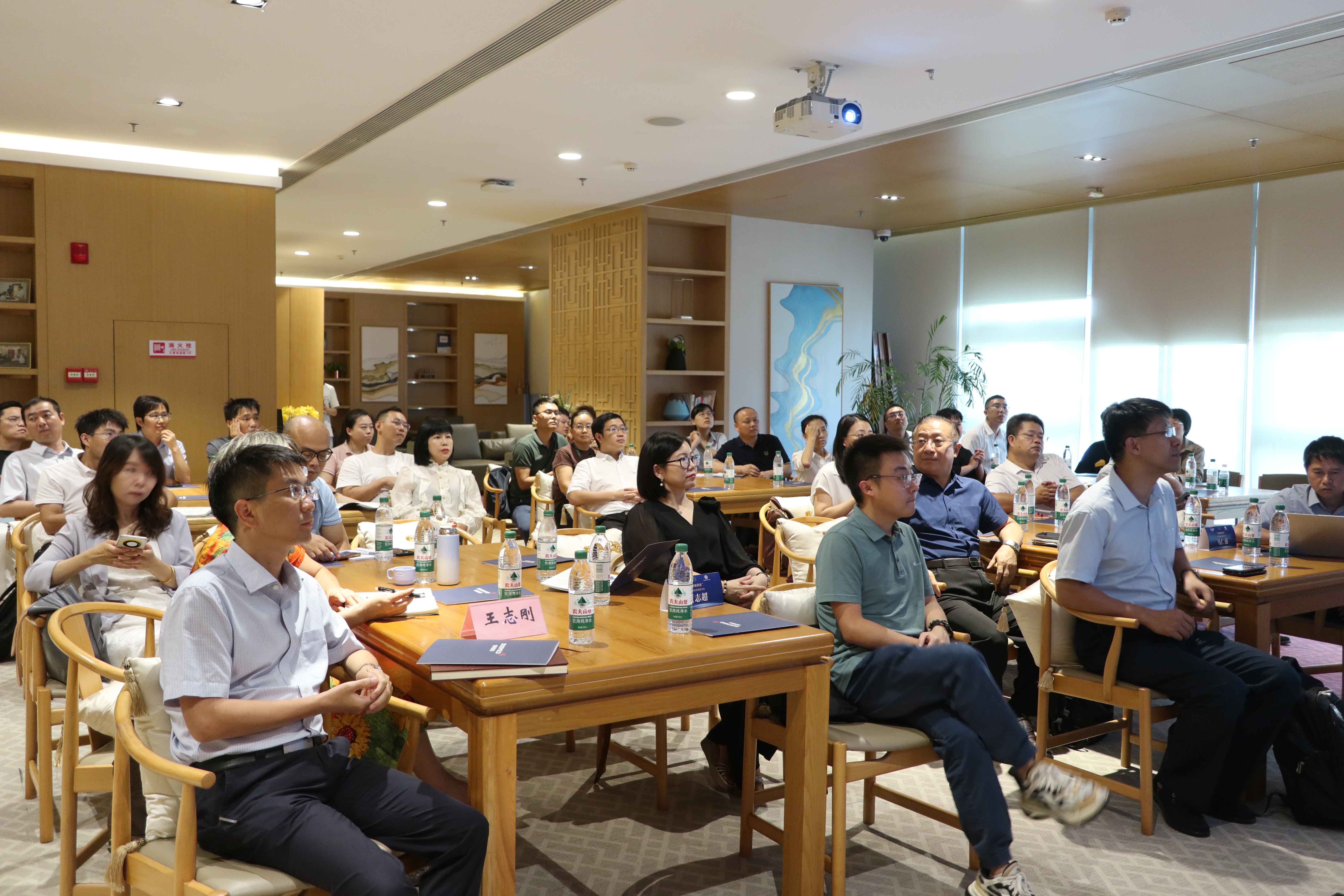 薈萃一堂！精彩紛呈！博濟(jì)新藥說(shuō)橫琴中藥沙龍圓滿落幕！